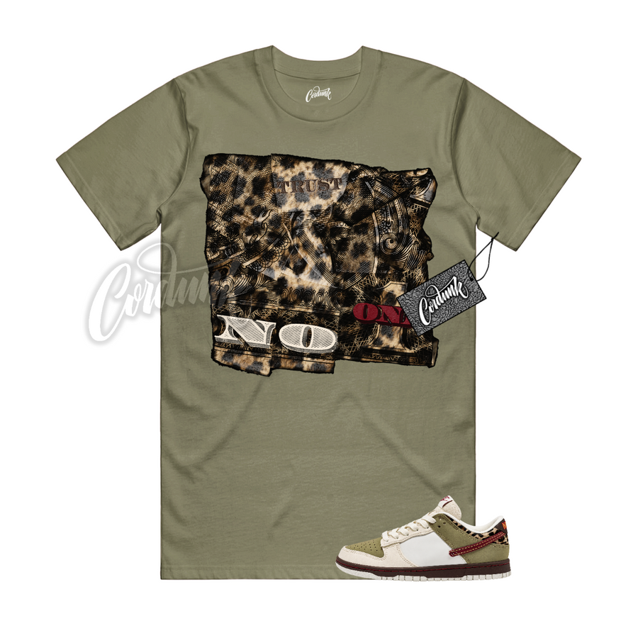 Nike Dunk Leopard Khaki Matching Shirt